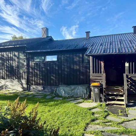 アパート Your Away From Home, 2